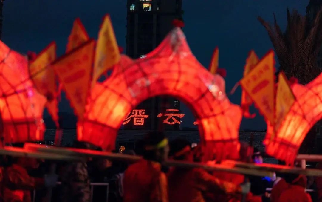 汪文斌向全世界推介缙云龙