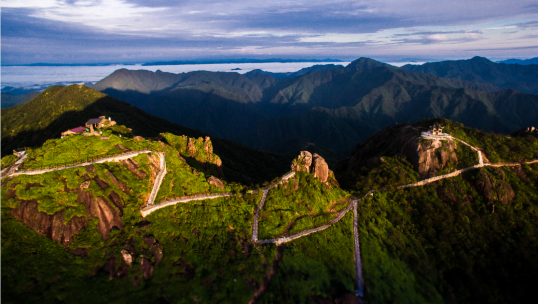 你好!我有一个"帽山"
